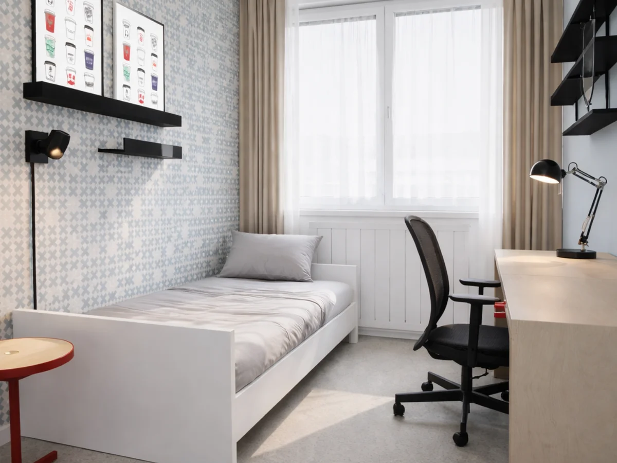 Designové spolubydlení – čtyři pokoje, velký společný obývák s kuchyní, dvě koupelny — fotka 7